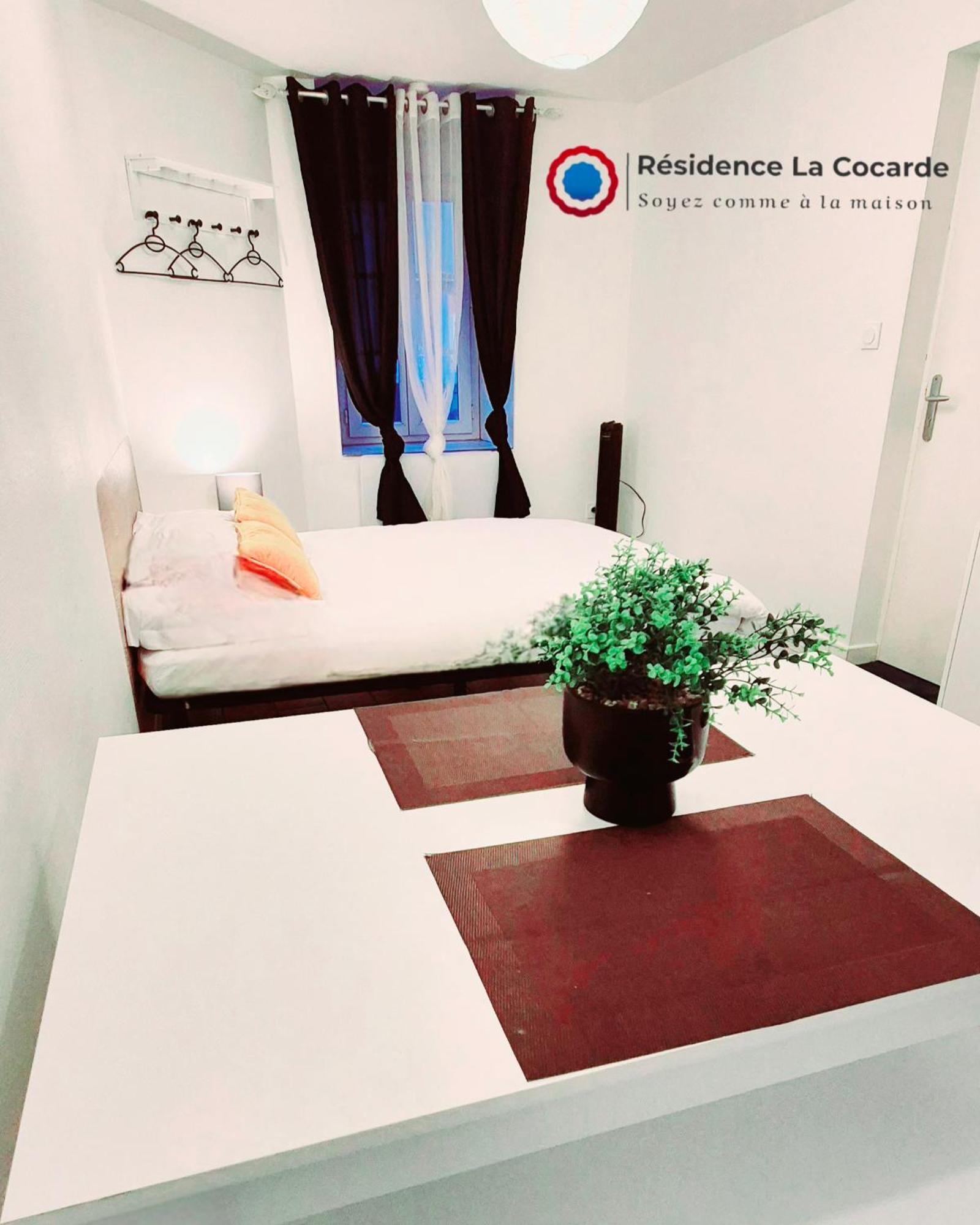Residence La Cocarde, Suites Type Appartements Бурж Экстерьер фото